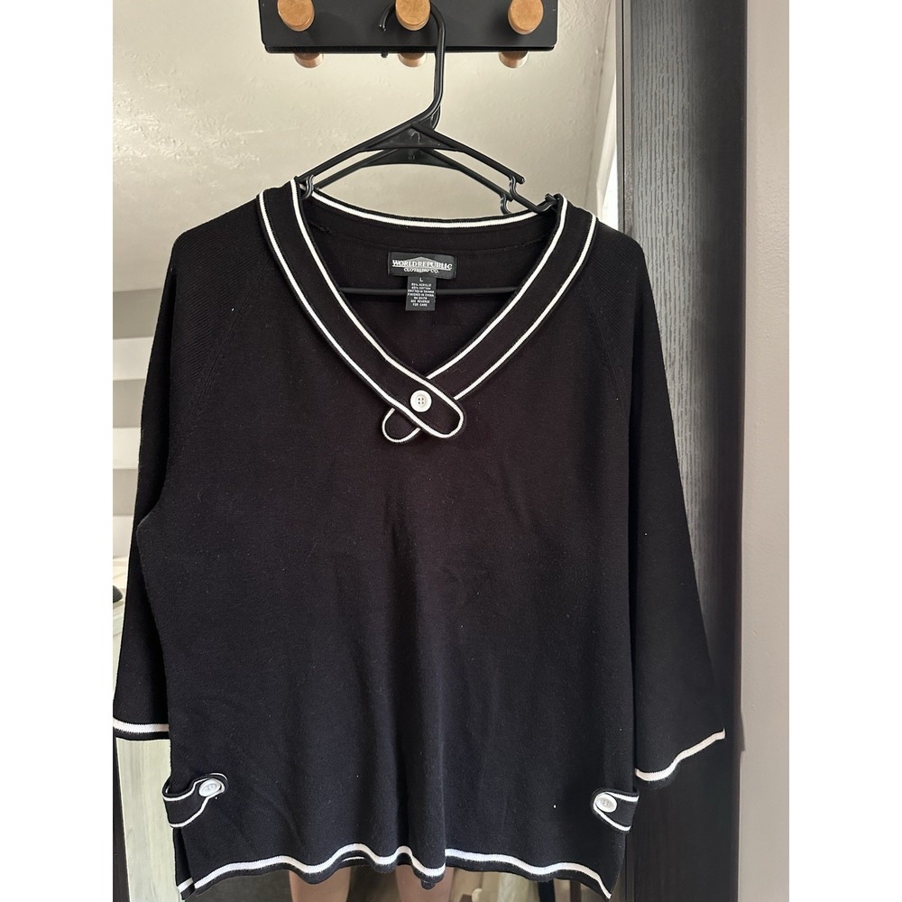 World Republic Clothing Co. Women's Black And White 3/4 Sleeve Sweater - Size L
